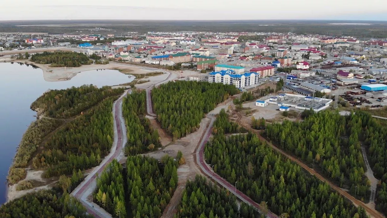 Поставка опор освещения в город Тарко-Сале